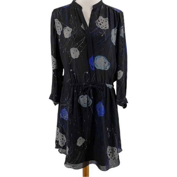 Babaton Dresses & Skirts - Babaton Black Patterned Button Up Long Sleeve Dress